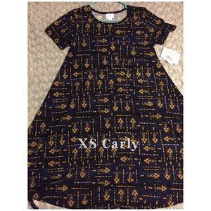 LuLaRoe XS Carly NWT - outfits available!